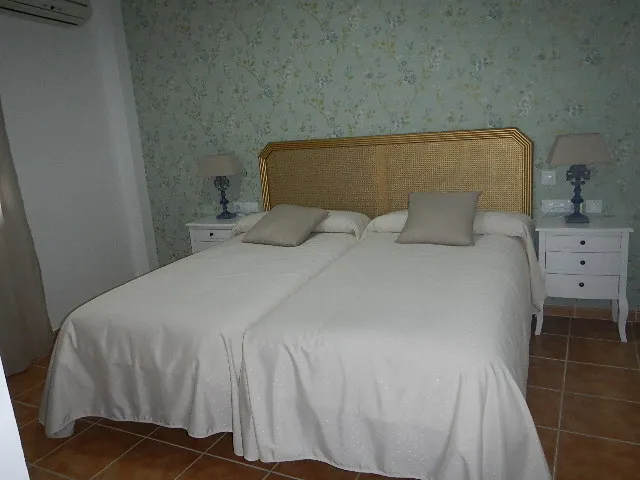 HOSTAL-MESÓN LA ERA_Ríogordo_slider_image_3