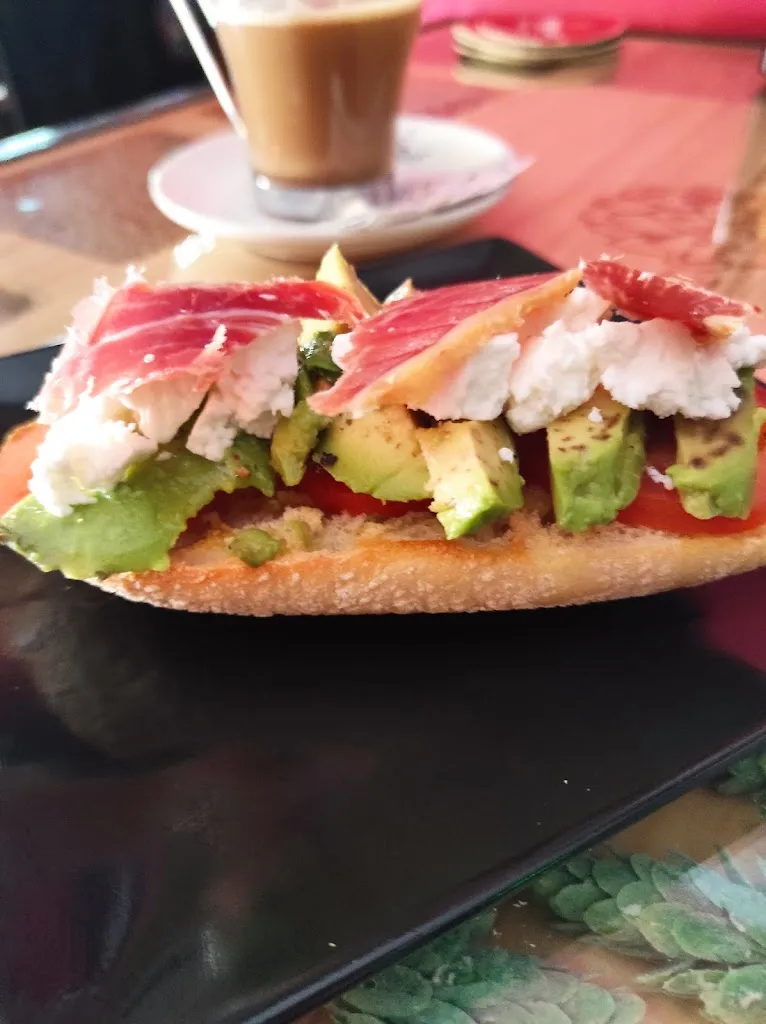 Tasca l'Albarda_Polop_slider_image_3