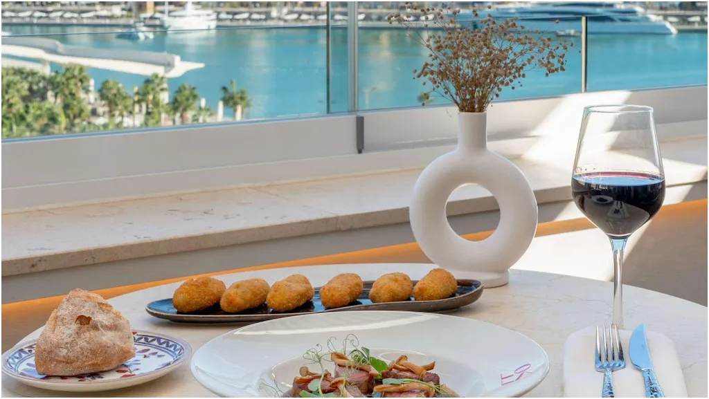 Restaurante Lola_Málaga_slider_image_3