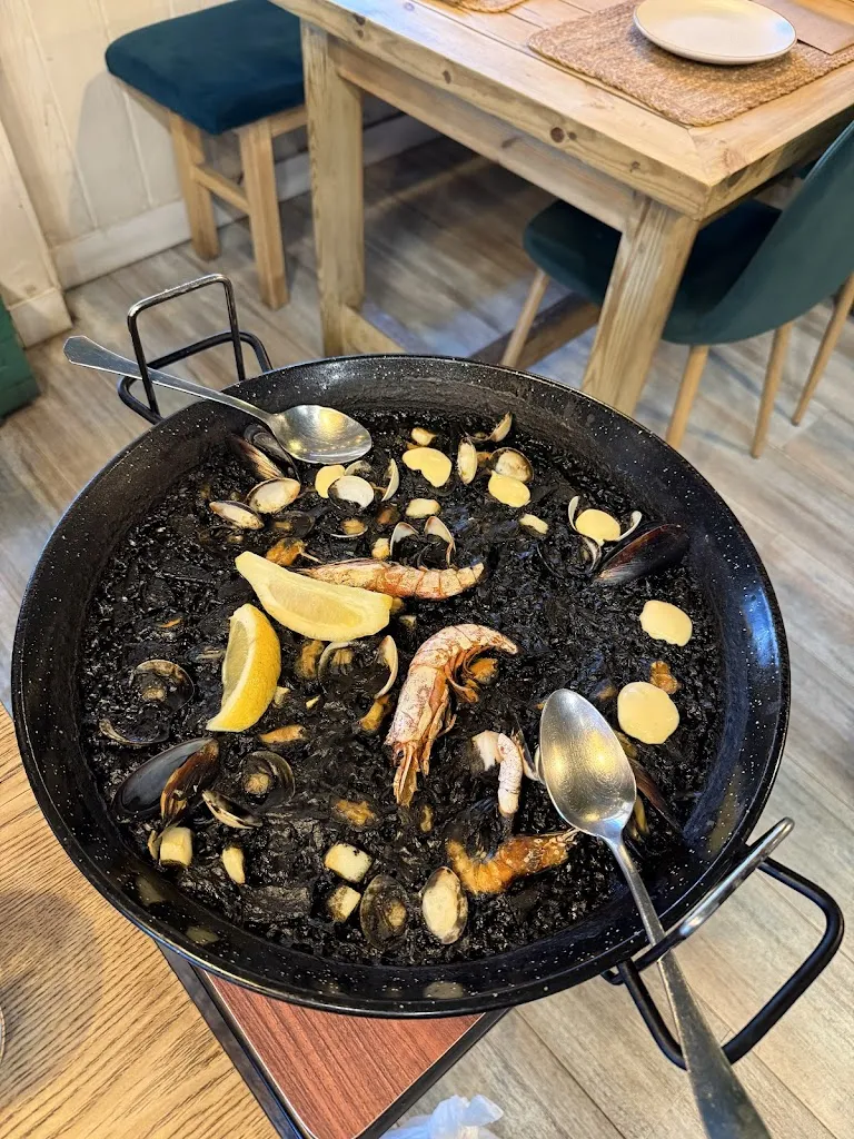 veronica abbondandolo_Tasca láska_Málaga_review