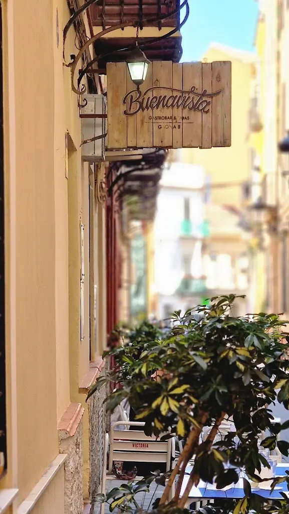 Buenavista Gastrobar & Tapas restaurant in Málaga