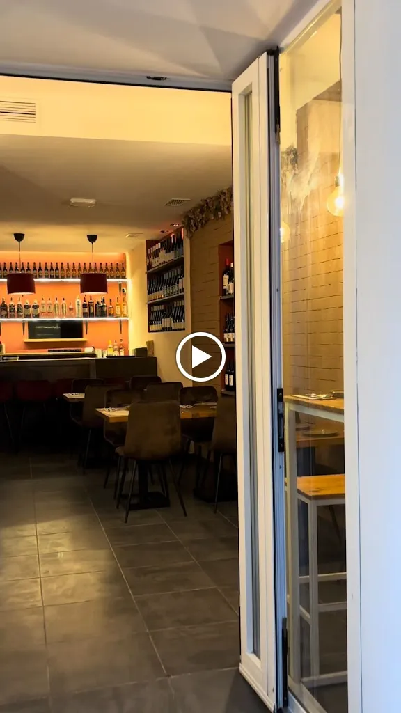 ARREBATO Gastrotaberna_Málaga_slider_image_2