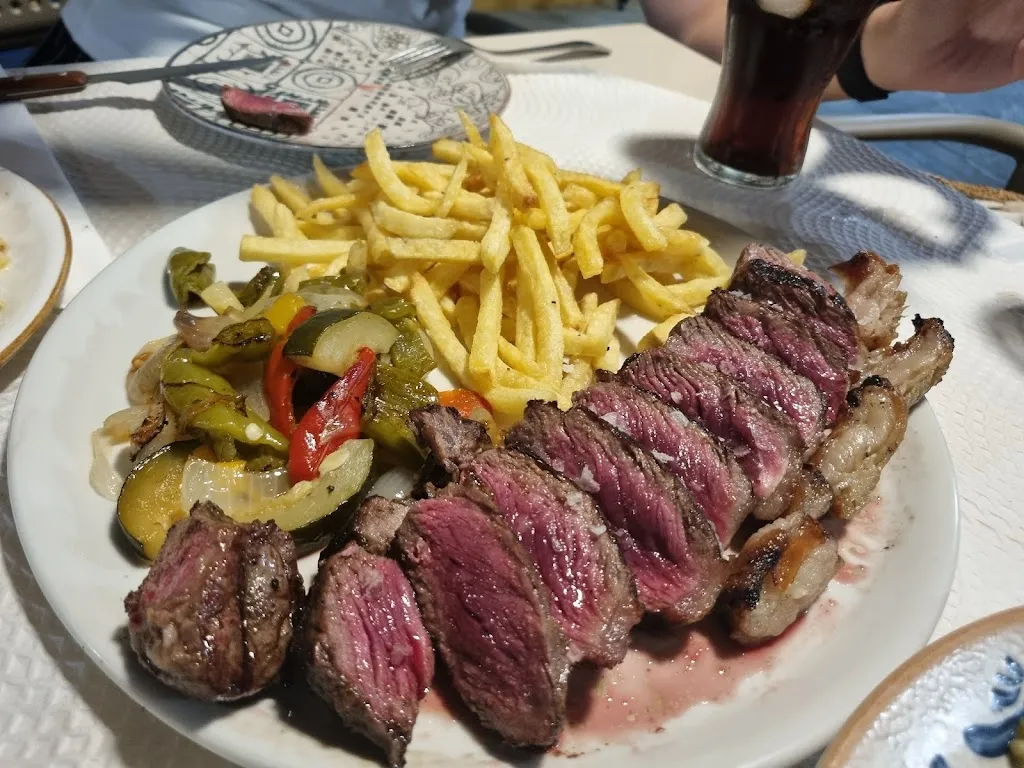 Van Persa_Restaurante Mesón Morisco_Sayalonga_review