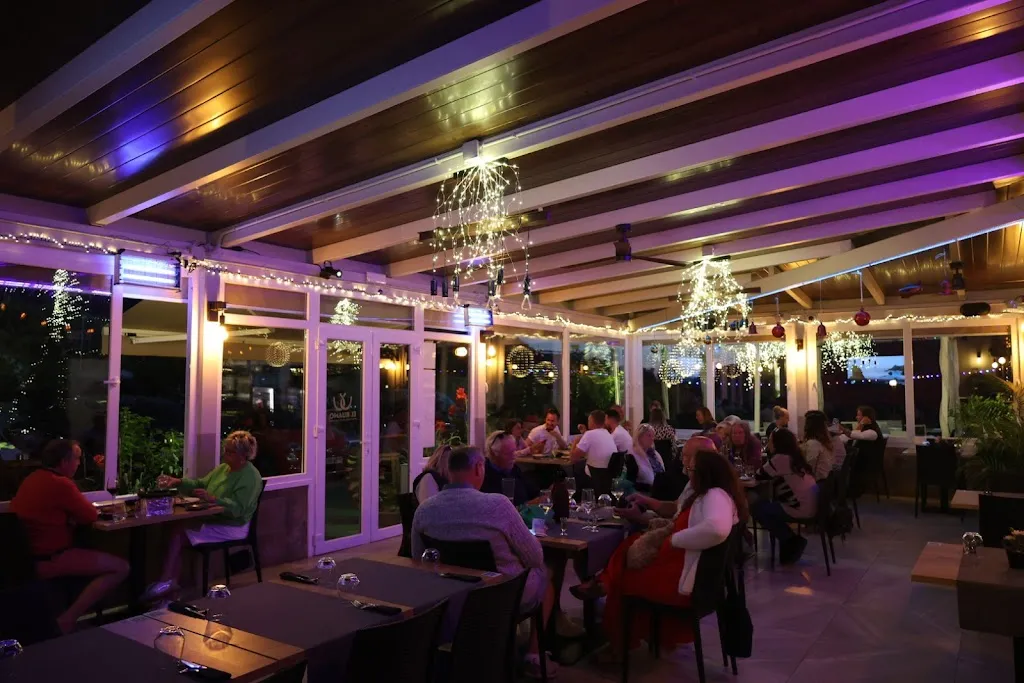 El Ruano Restaurante Asador_Sayalonga_slider_image_1