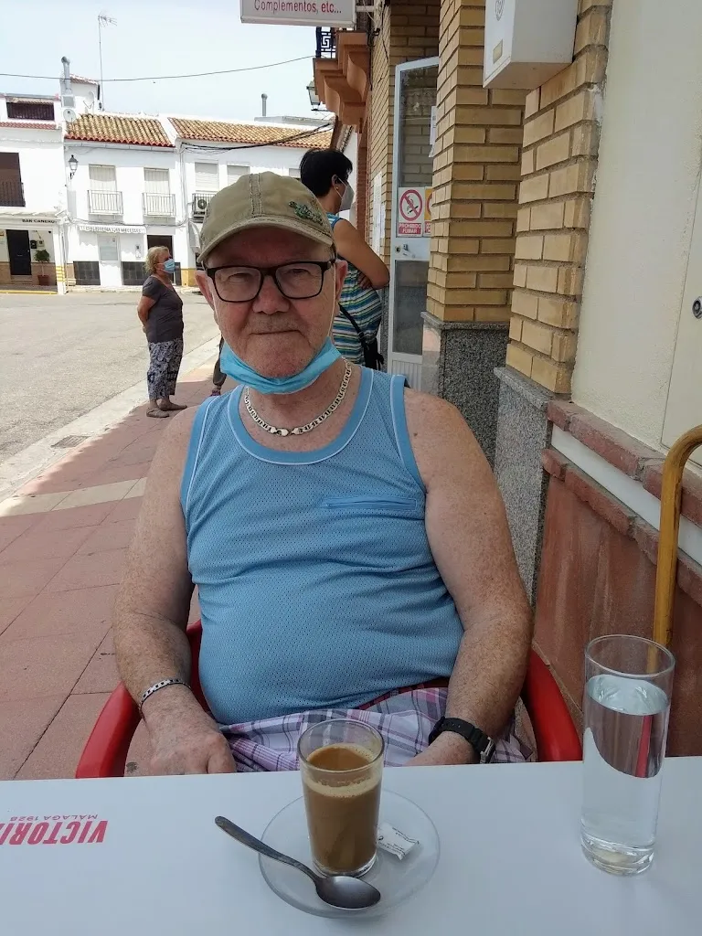 Patrick Darnbrough_Bar An Ca Raul_Sierra de Yeguas_review