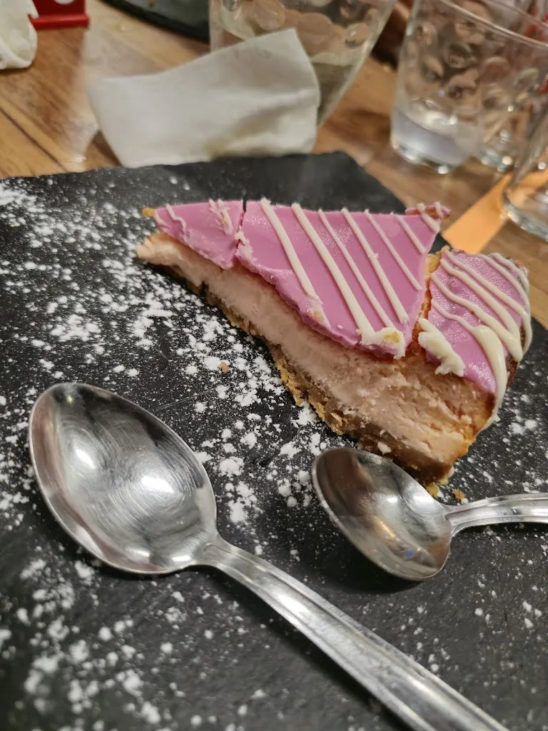 Rafa Ropero_Pizzeria Roma Park_Sierra de Yeguas_review