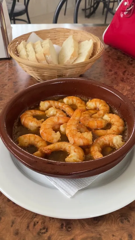 Leidy johanna salazar diaz_bar leones_Sierra de Yeguas_review