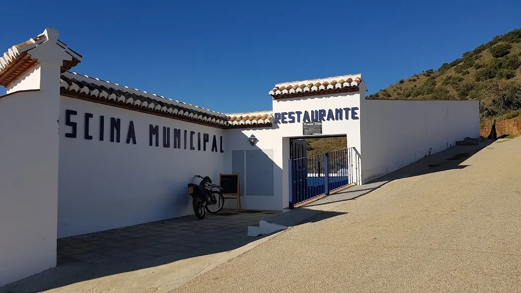 Restauran Mirador de Totalan . CERRADO. restaurant in Totalán