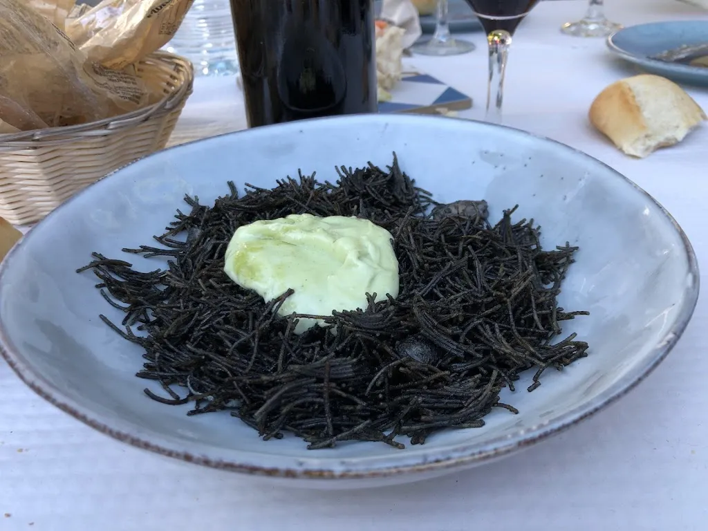 Paul McGuinness_La Algarbía_Pizarra_review