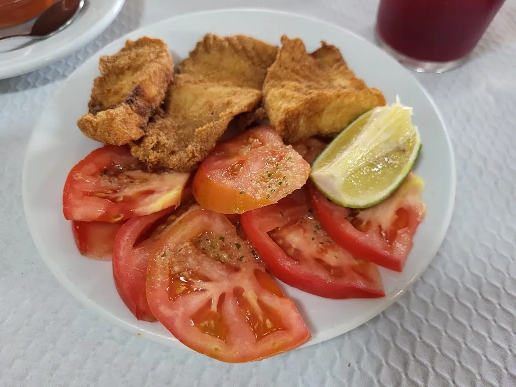 Robert Zwierzchoniewski_Peña Los Cafeteras_Pizarra_review