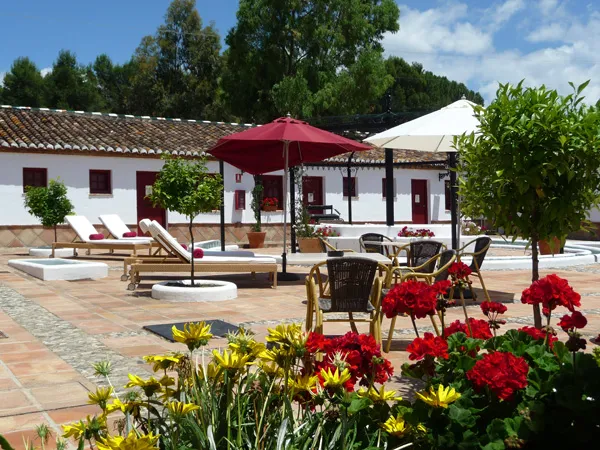 Hotel-Restaurante Cortijo del Arte_Pizarra_slider_image_1