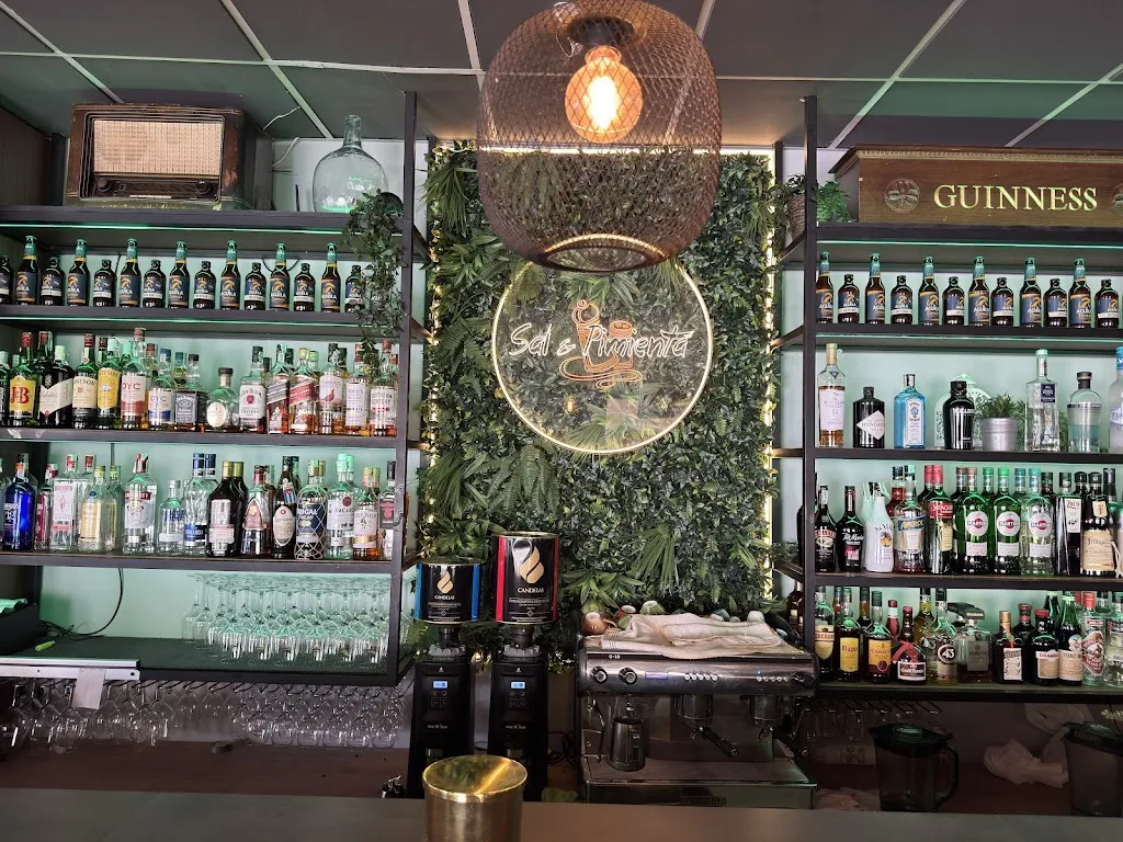 Fred Byrne_Restaurante Sal & Pimienta_Nerja_review