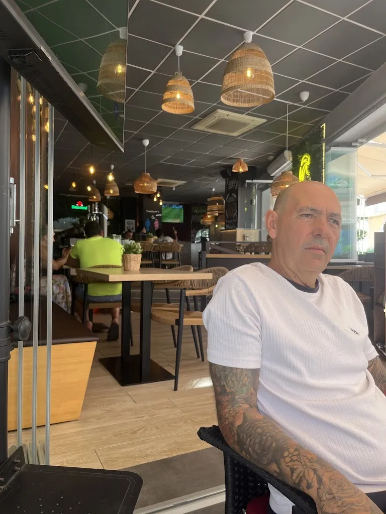 Loraine Brooks_Restaurante Sal & Pimienta_Nerja_review