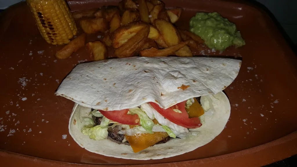 Andele Andele_Nerja_slider_image_3