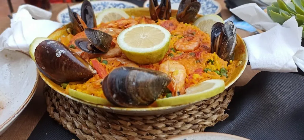 Aman Ishaqat_Restaurante Pacomari_Nerja_review