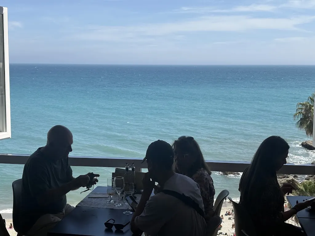 Joanne Hammond_Balcon de Pico_Nerja_review