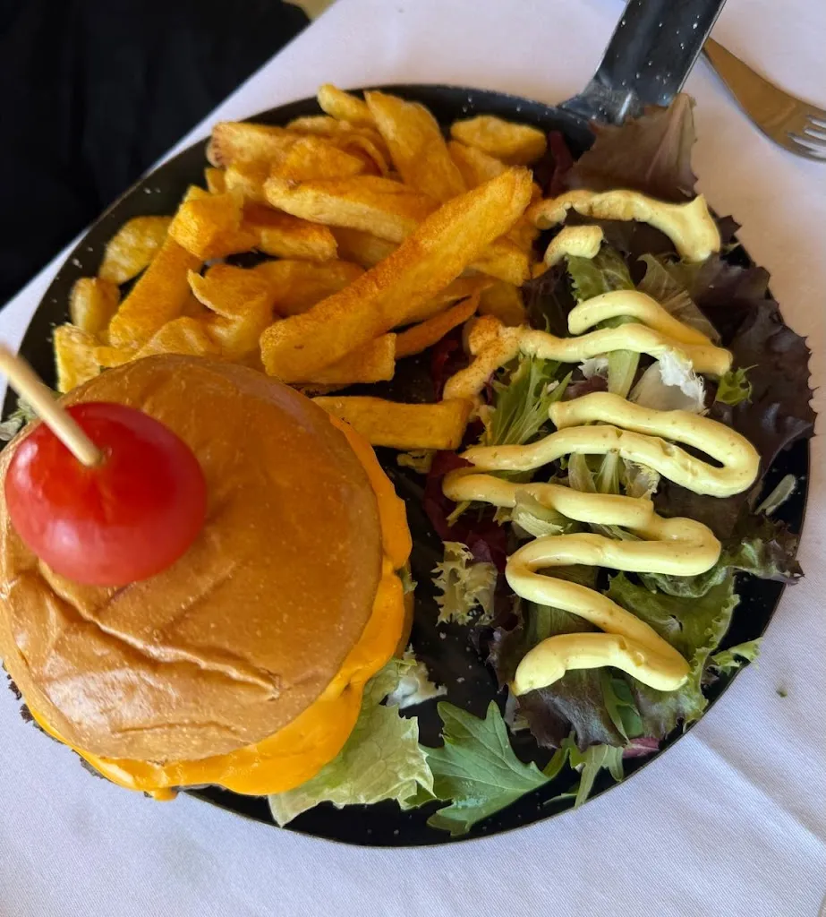 Monica Sole_latierra restaurante_Torremolinos_review