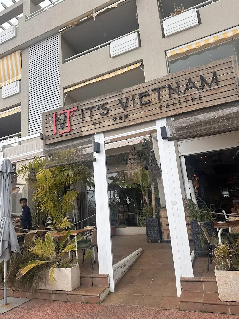 Restaurante It's Vietnam Beach_Torremolinos_slider_image_1