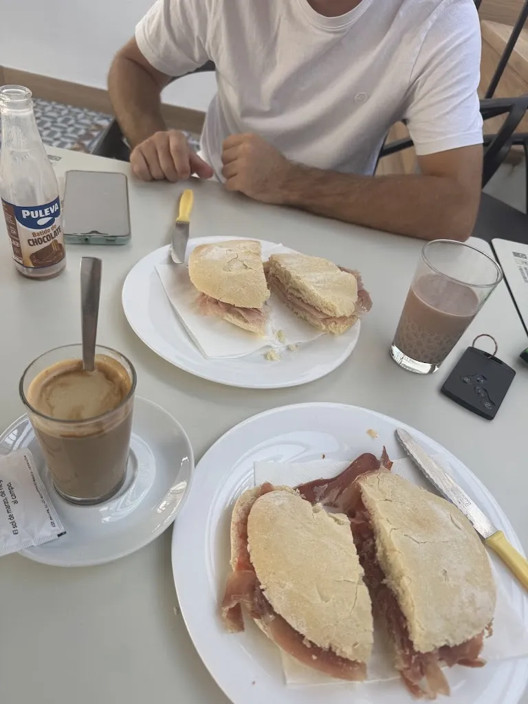 Liliana Arevalo Cortés_Casa Estela_Villanueva de Tapia_review