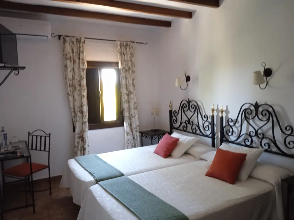 Hotel Rural La Paloma_Villanueva de Tapia_slider_image_2