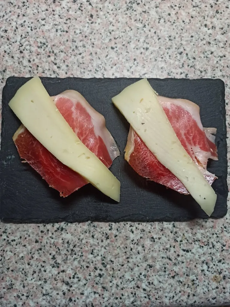 Menu_Bar Cachorro_Villanueva de Algaidas_image_7