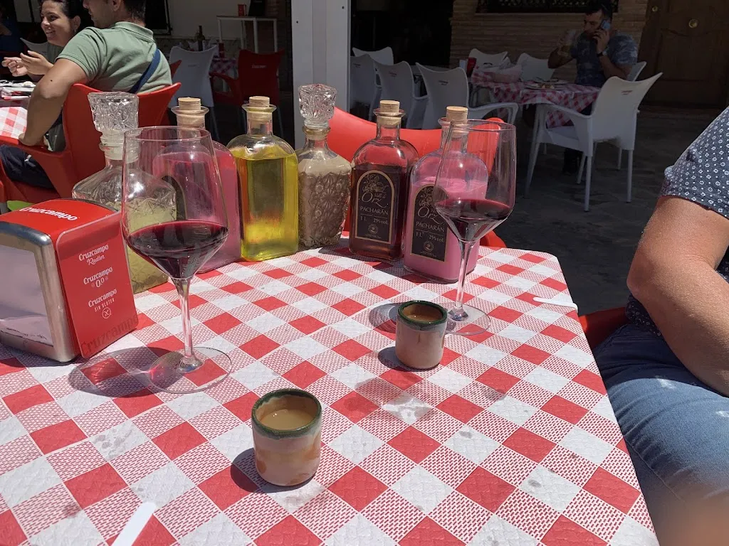 Yves Christiaens_Bar Oasis Villanueva de laConcepcion_Villanueva de la Concepción_review