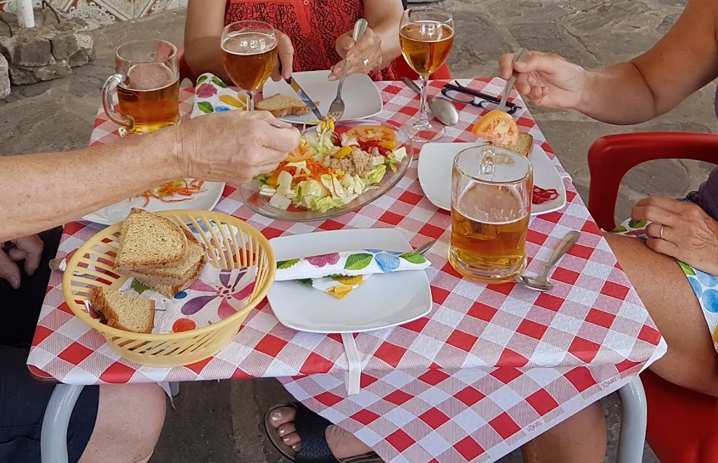 Paul Carr_Bar Oasis Villanueva de laConcepcion_Villanueva de la Concepción_review