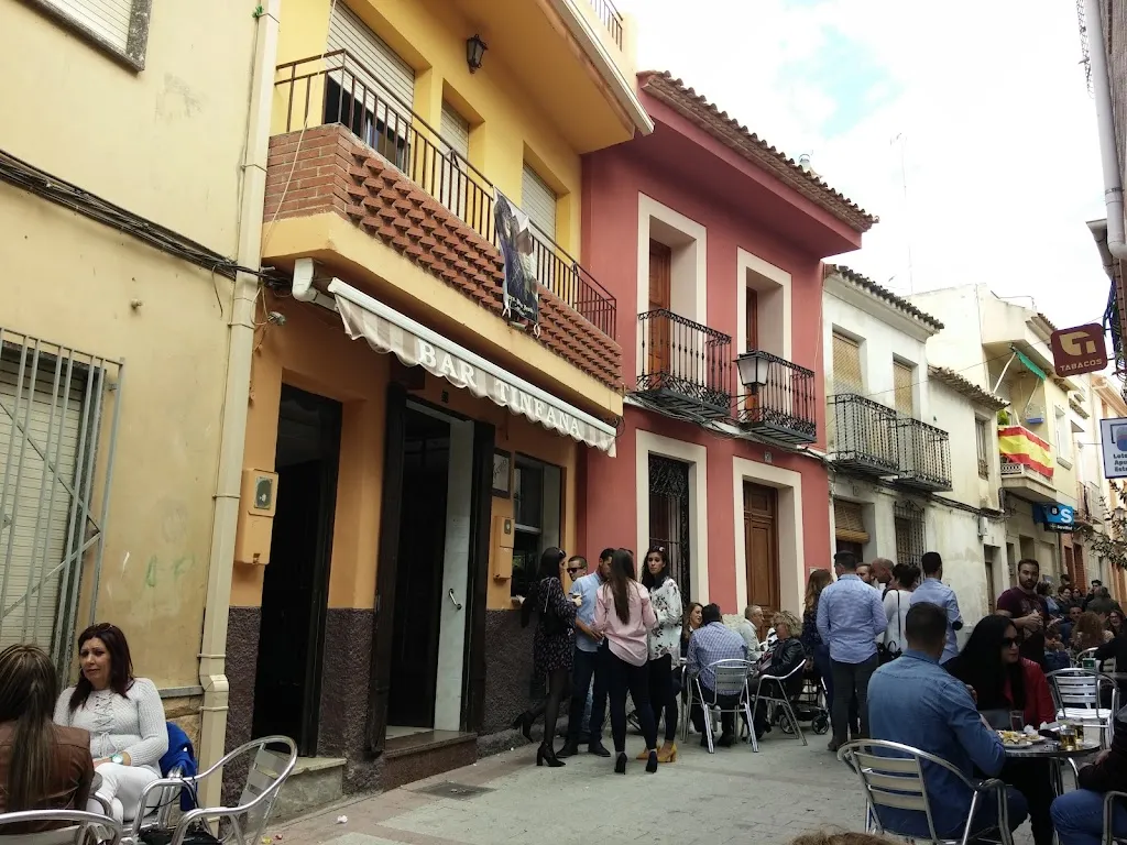 CAFETERÍA TINFANA restaurant in Albudeite