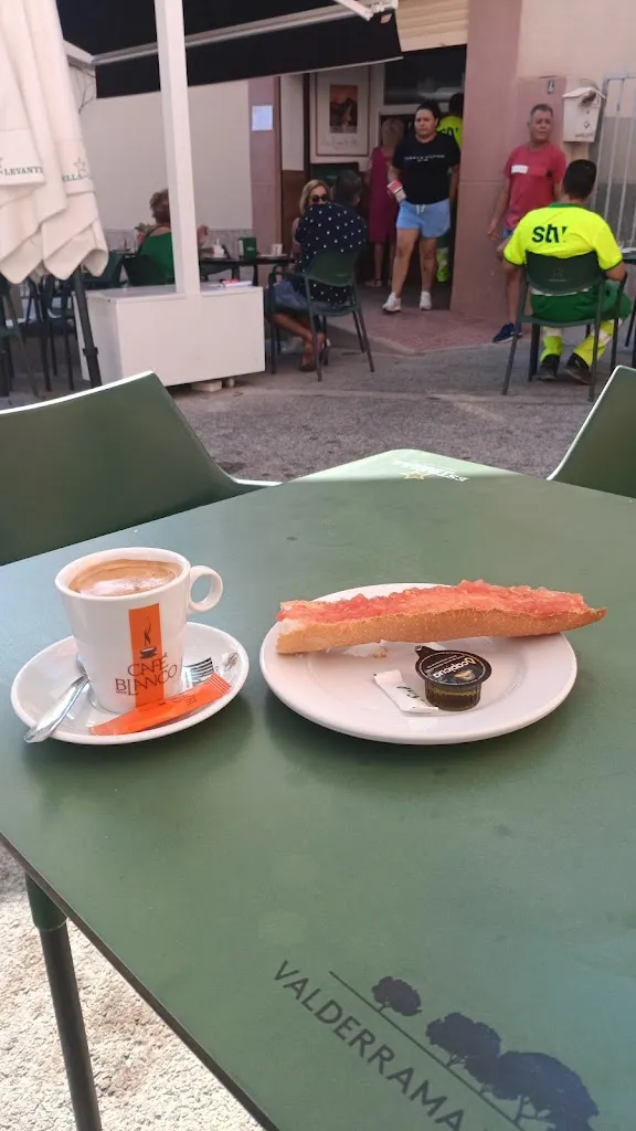 Leo Kroonenburg_La Barra de Vale_Abanilla_review