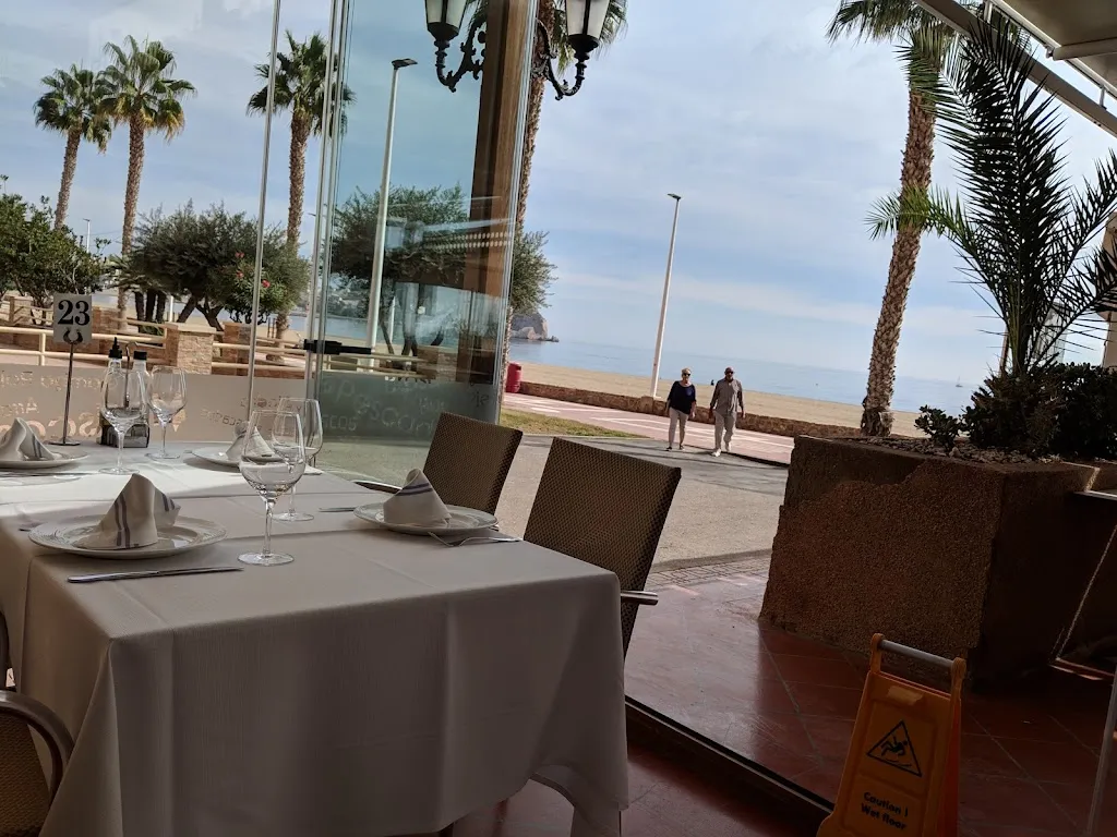 Dorothy Higson_Restaurante El Faro_Águilas_review
