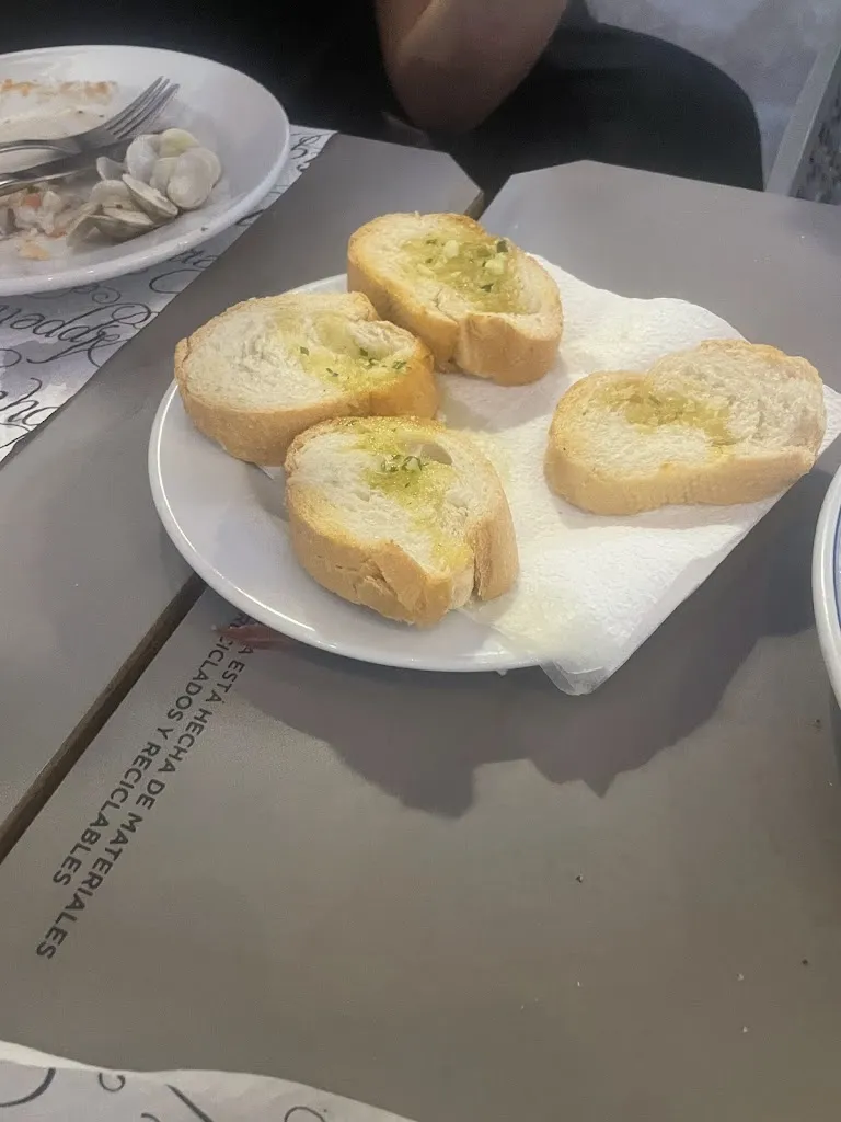 Maria Helene Louwrier_Restaurante Fondeo Playa_Torrox_review