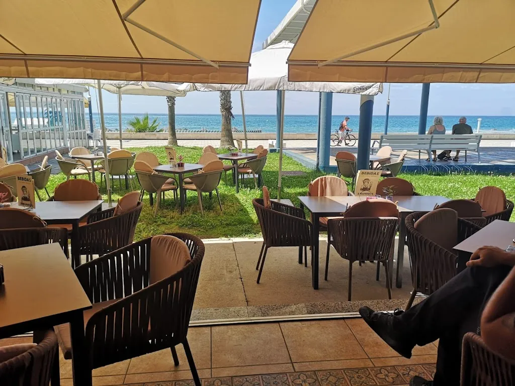 3 monkeys Torrox Costa restaurant in Torrox