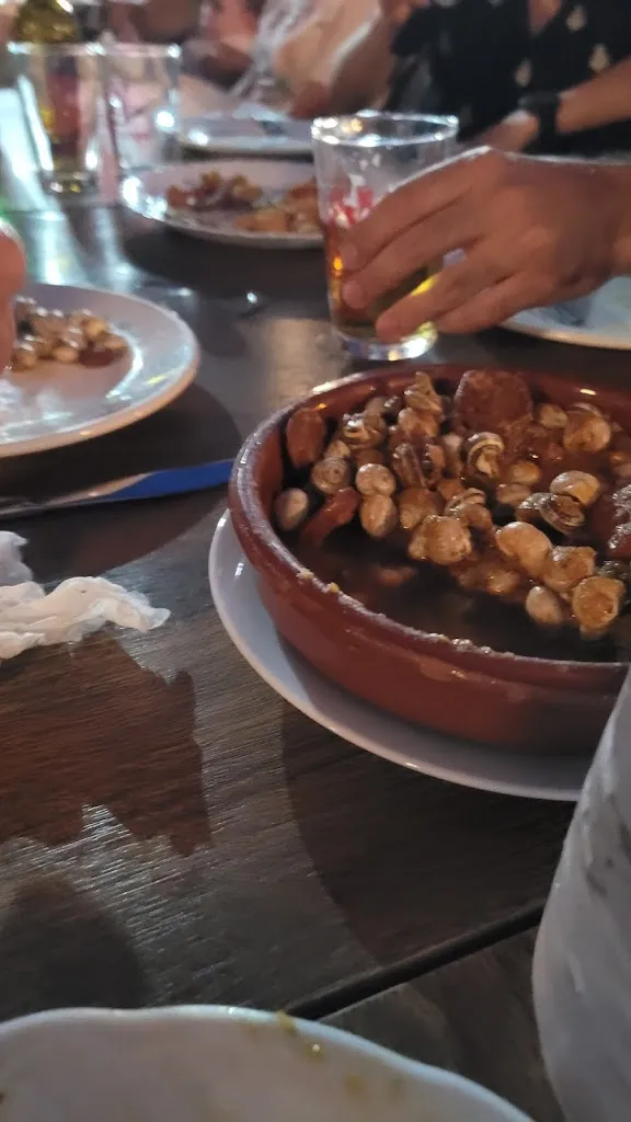 Javier Aguilar Pérez_Cerveceria El barrio_Petrer_review