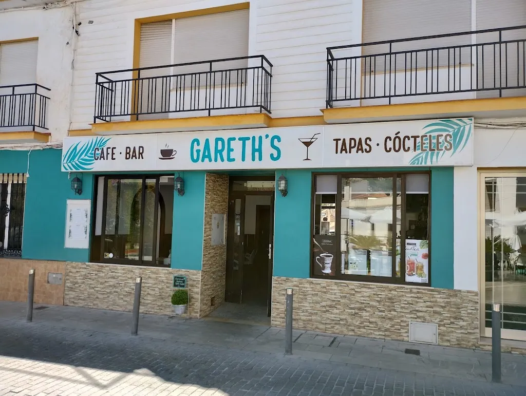 David Caughey_Cafe Bar Gareth’s_Torrox_review