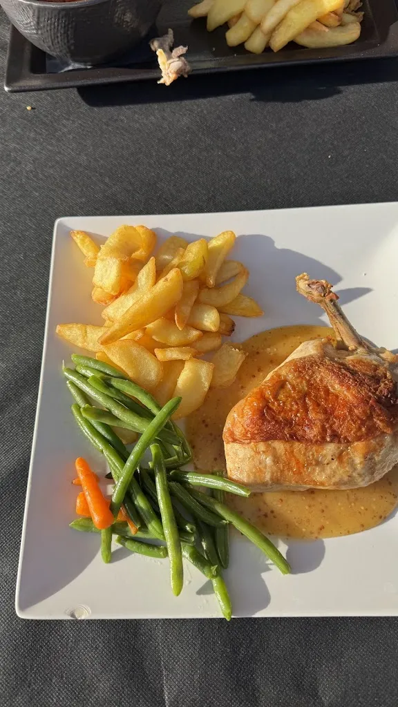 Layla Mundy_Bistró Heming-way_Alcázares Los_review