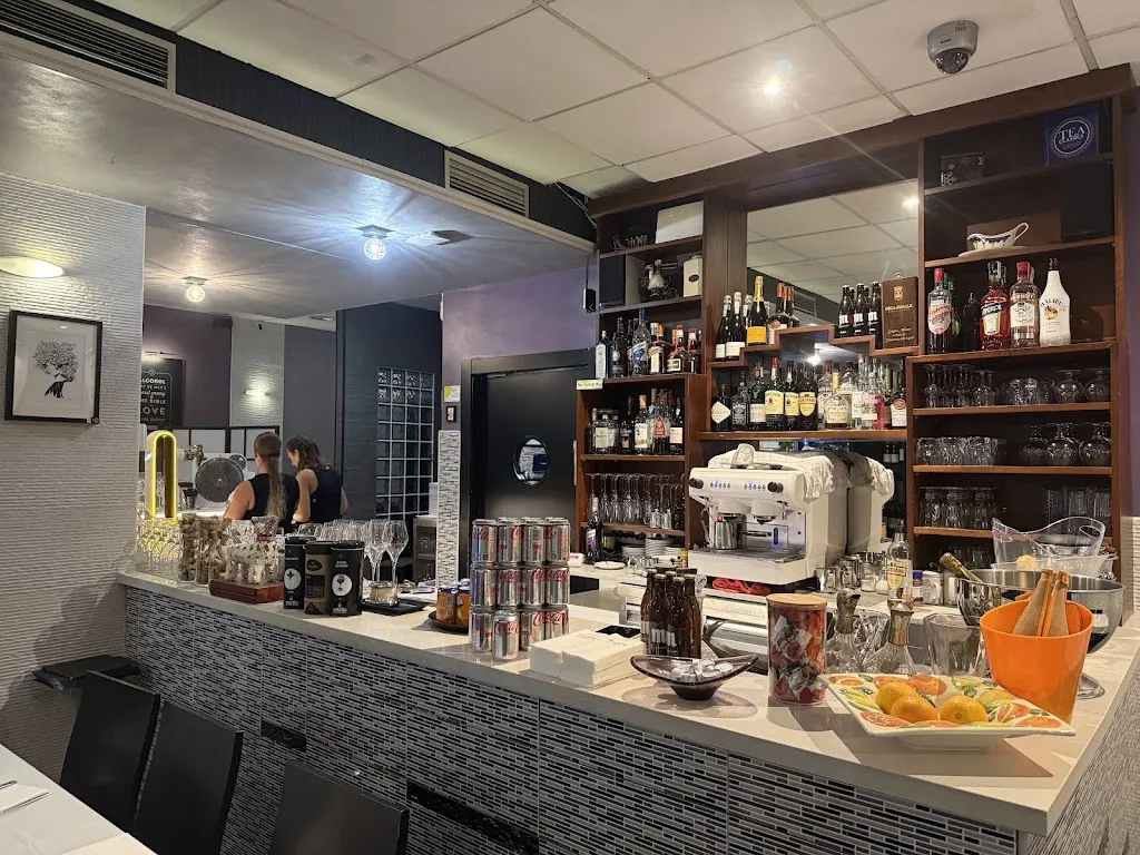 Bistró Heming-way_Alcázares Los_slider_image_3