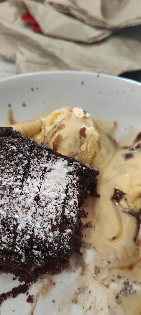 Jordan Youens_Boochies Breakfast , Brunch and Dinner_Alcázares Los_review