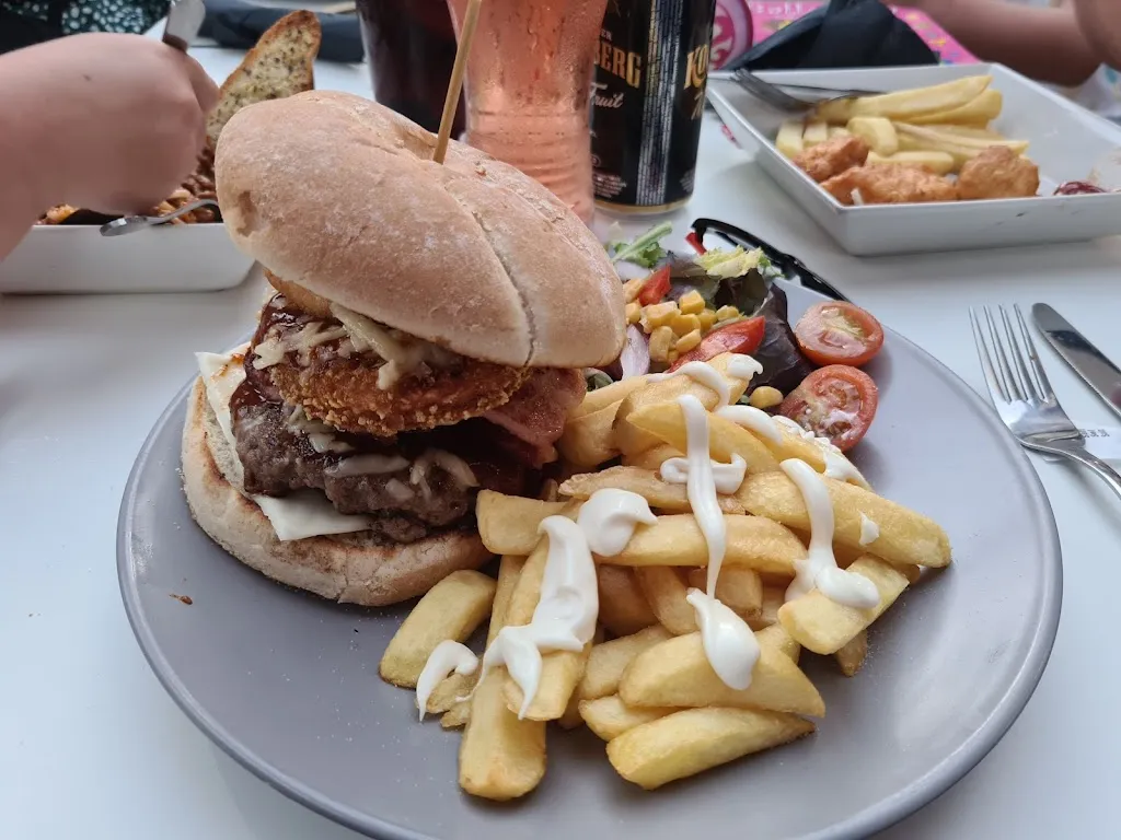 Boochies Breakfast , Brunch and Dinner_Alcázares Los_slider_image_1