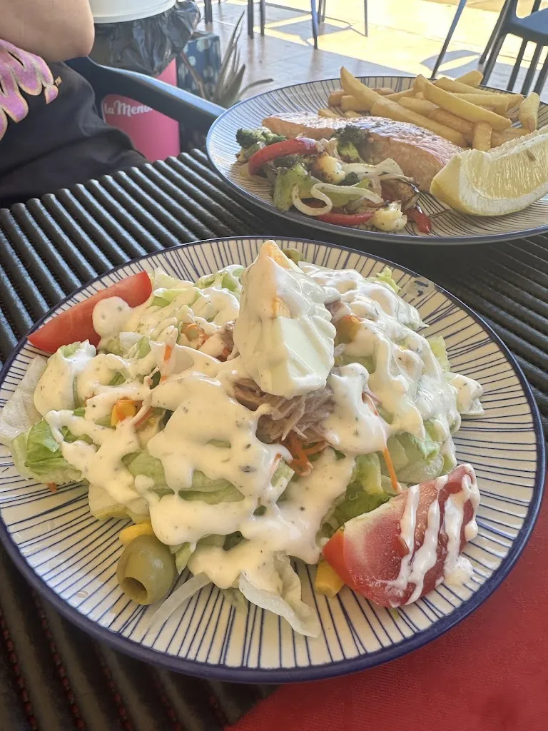 Jade Maria Music_Restaurante Unico_Alcázares Los_review