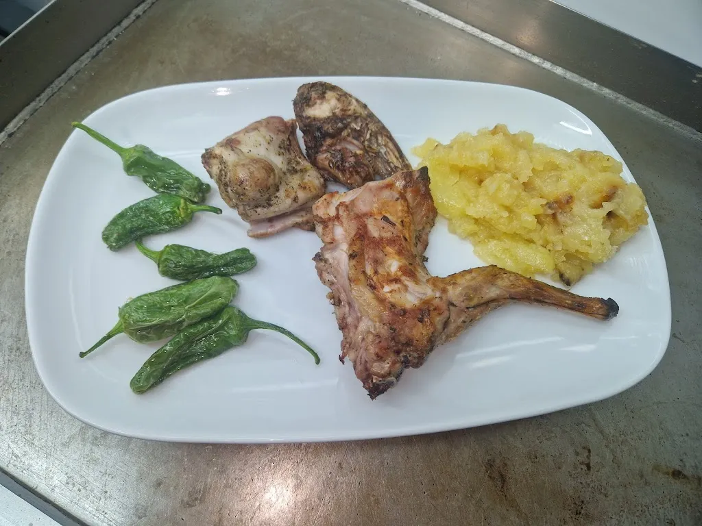 Mesón Dayma_Abarán_slider_image_1