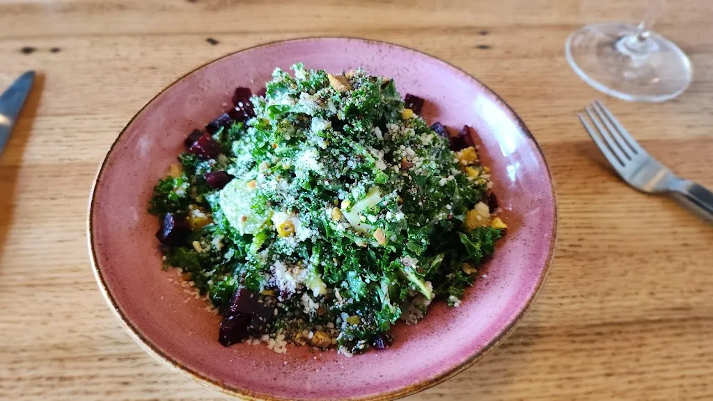 Kristine Hopkins_Press Café_Aledo_recensione