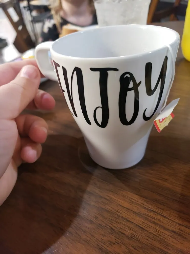 Ann Adler_Lovie's Bistro_Aledo_review