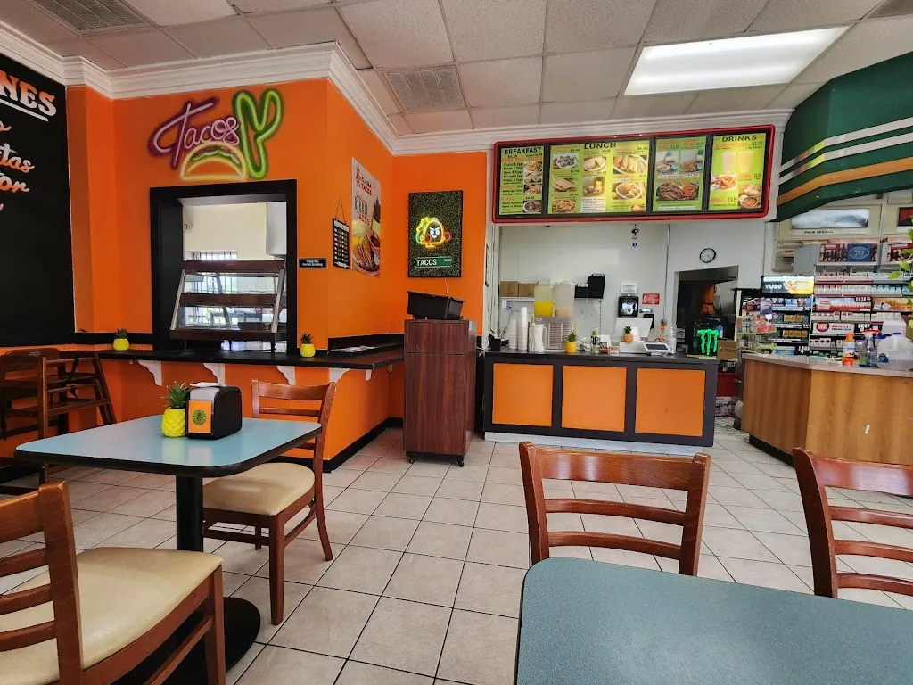 El Piña Tacos restaurant in Aledo