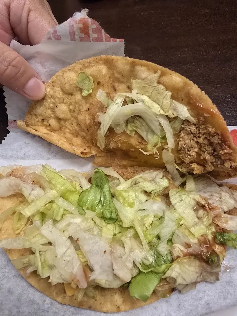 Phillip Ramirez_Taco Bell_Aledo_review