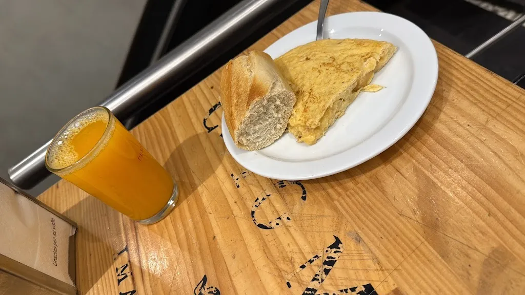 Maria Iliescu_Rafa Cafetería Restaurante_Rafal_review