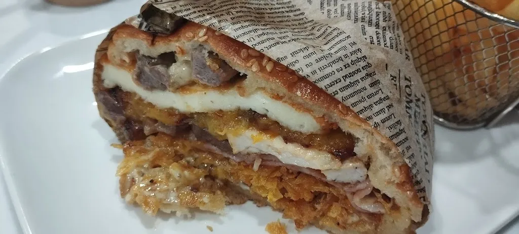 Orlando Pestana_Zona Burguer_Alcantarilla_review