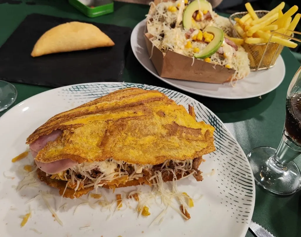 Lorena García_Zona Burguer_Alcantarilla_review