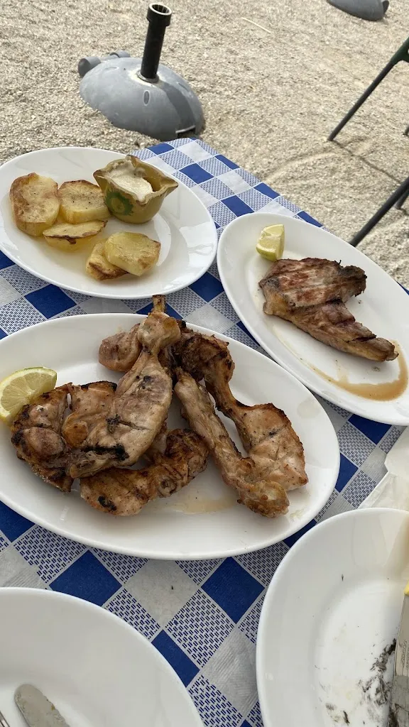 Menu_Bar Las Mellizas_Alcantarilla_image_6