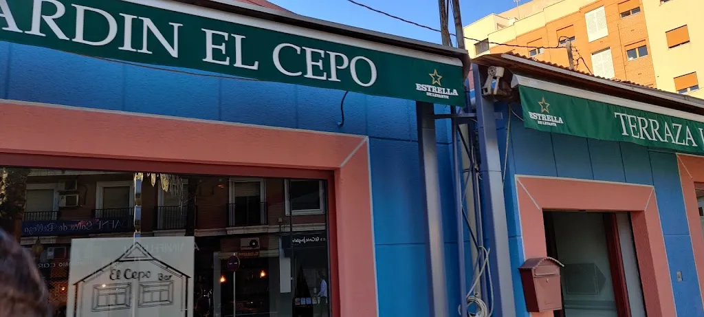 Terraza Jardin Bar "EL CEPO" restaurant in Alcantarilla
