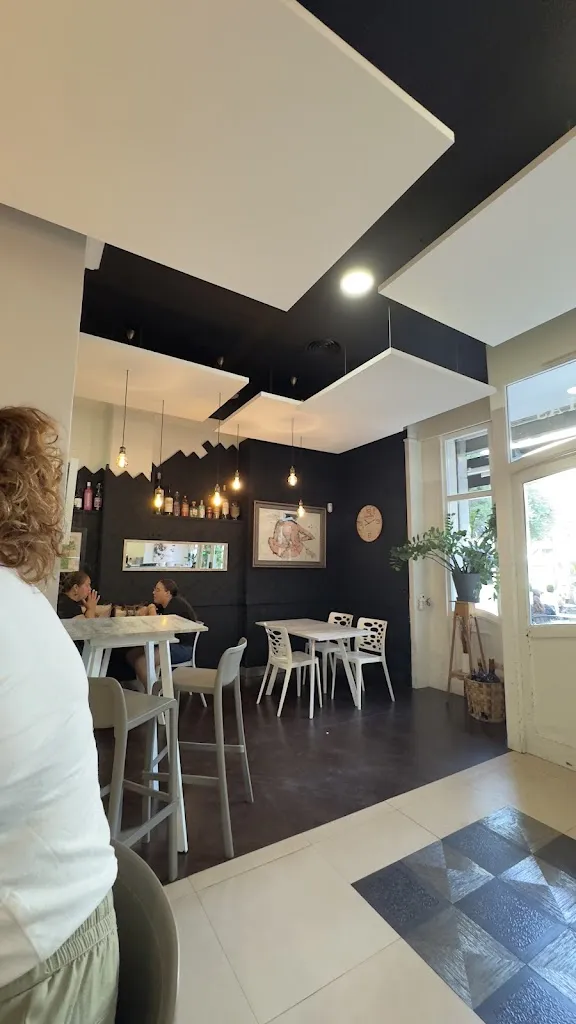 Francisco Albala_Cervecería vermutería Ponencias_Alcantarilla_review